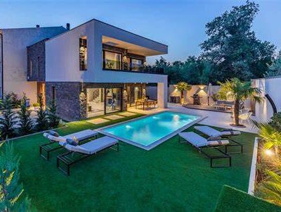 Luxury Villa with Pool